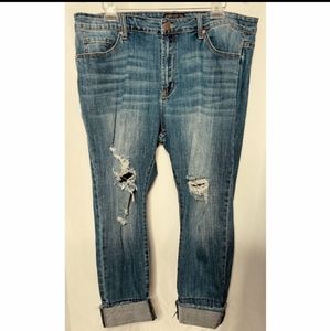 Forever 21 Distressed Destroyed Boyfriend Jeans